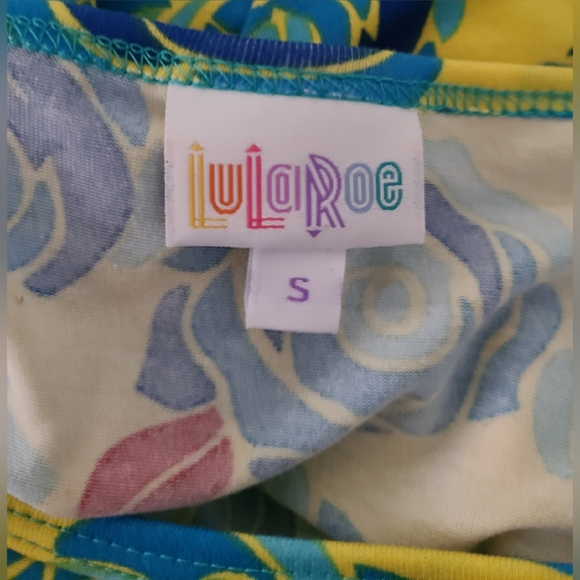 LULAROE IRMA ABSTRACT PRINT TUNIC NWT - Picture 4 of 4